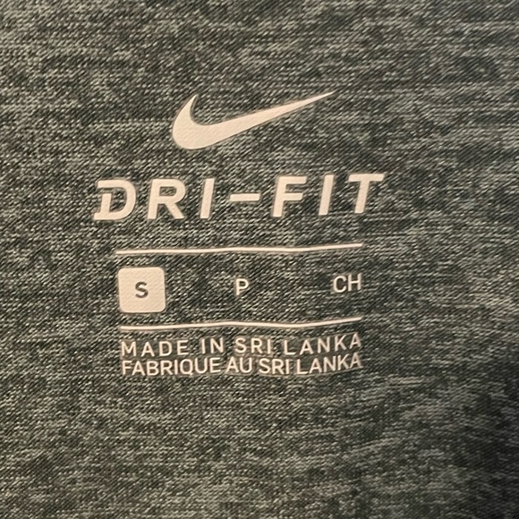 Nike Women’s Dri-Fit Tank Top Size S - Picture 2 of 3